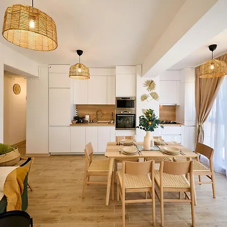 Seaside Serenity In Infinity - Parking *