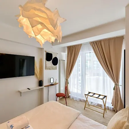 Seaside Serenity In Infinity - Parking * Mamaia