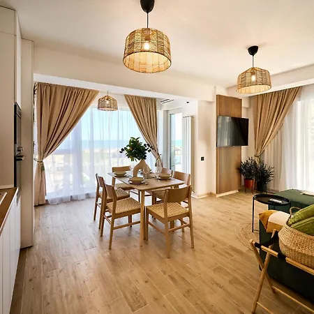 Seaside Serenity In Infinity - Parking *